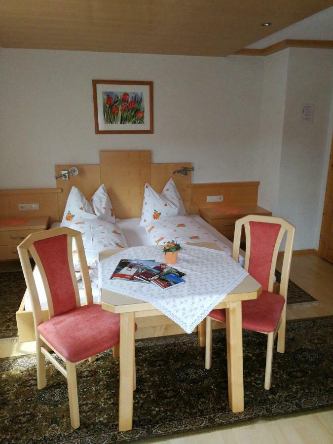 Haus Holzer Apartment Kals am Grossglockner Luaran gambar